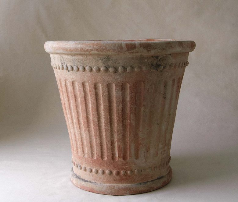 Colonna terracotta pot