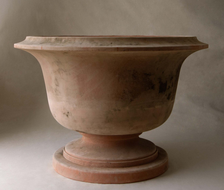 Alzata terracotta pot