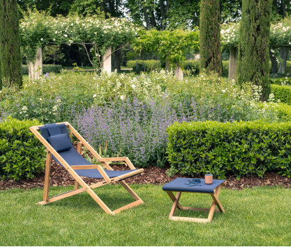 Navy blue Batyline deckchair