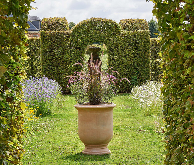 Francese Liscio terracotta pot