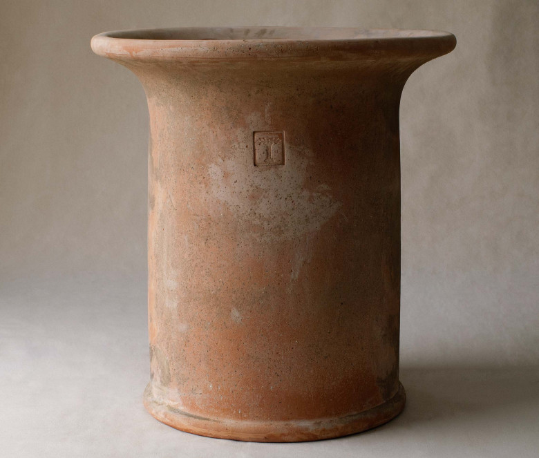 Impero Liscio terracotta pot