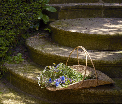 Cestino da fiori in rattan